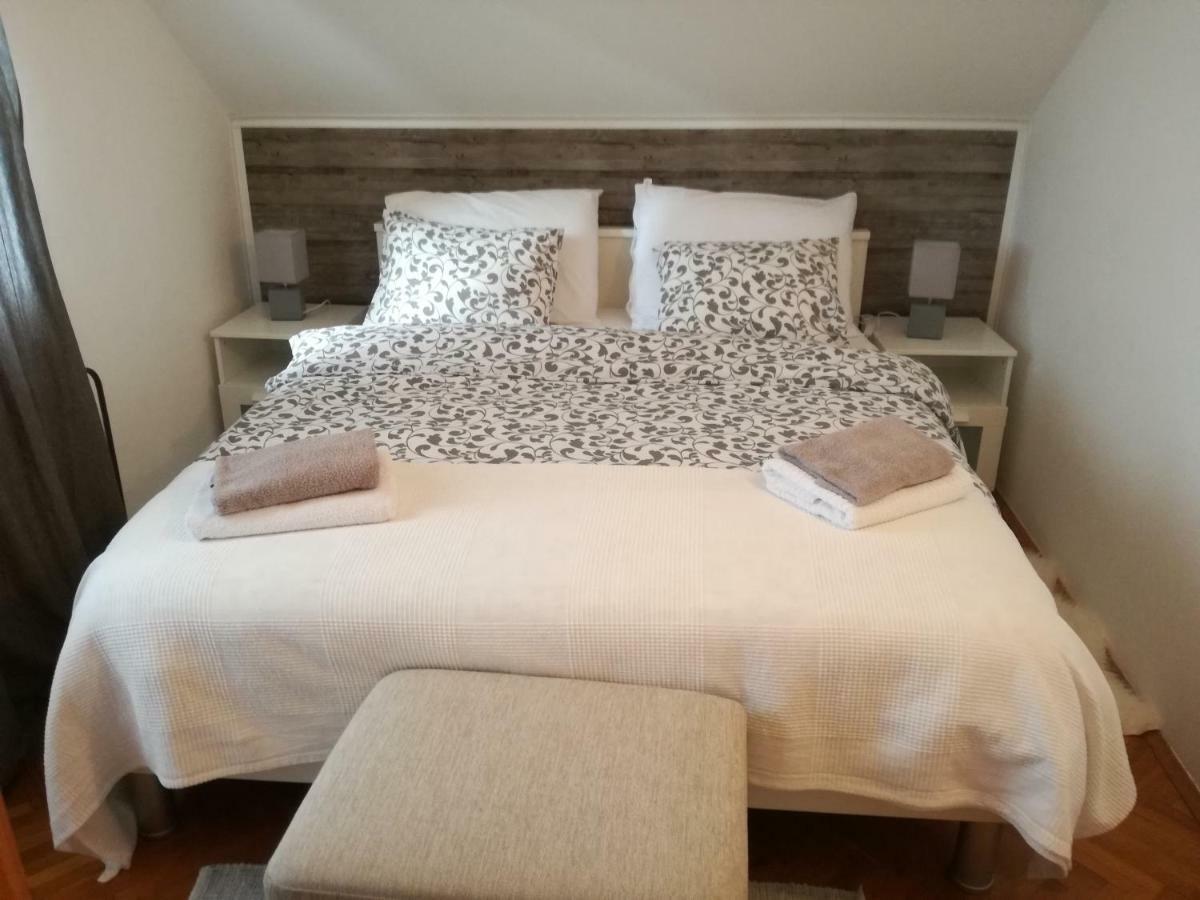 Appartement Apartman Jasmin à Čatrnja Extérieur photo